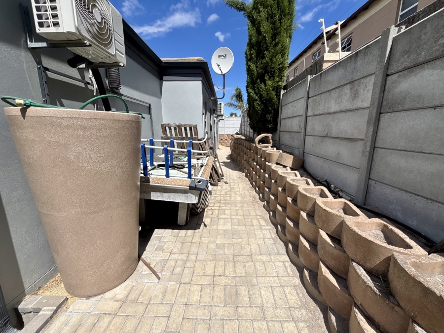 3 Bedroom Property for Sale in Brackenfell South Western Cape